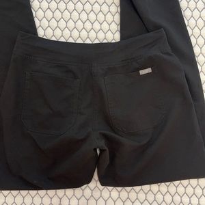 FIGS Black Livingston™ Basic Scrub Pants